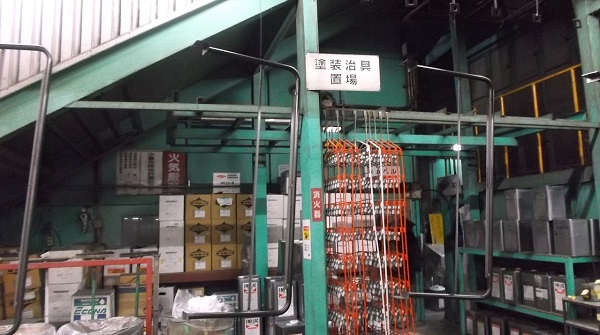 ムービーラック製造工程　看板骨組み